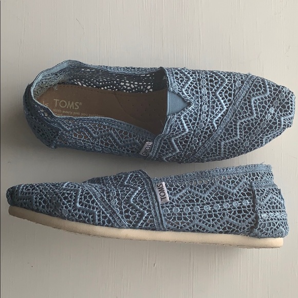 Toms - Picture 1 of 5